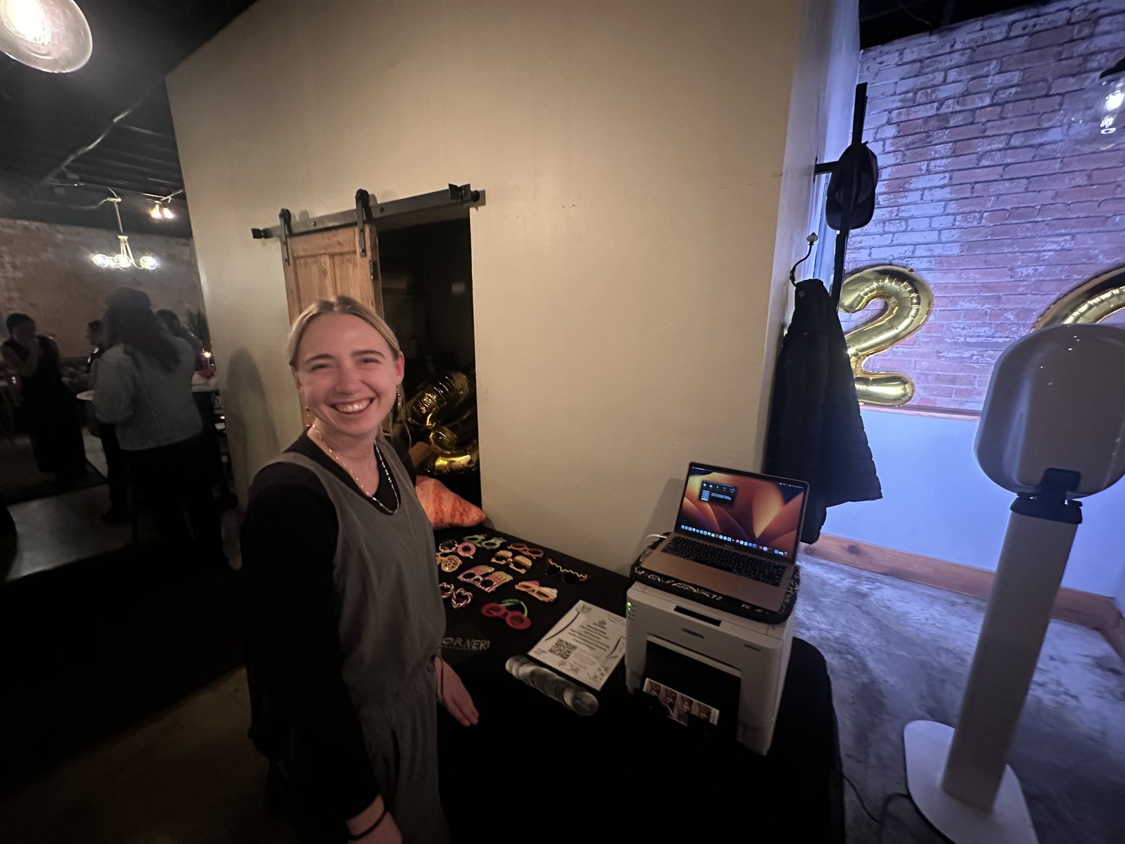 Gwen running a Salt Booths setup on site